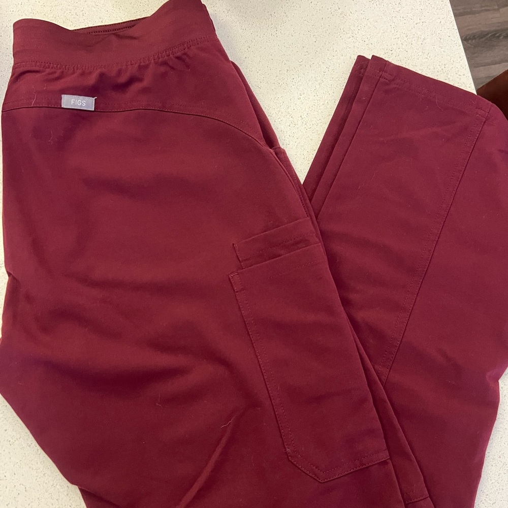 Maroon Figs Cargo scrubs